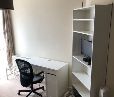 Room in a Shared Flat, Thames Court, NW6 - Photo 2