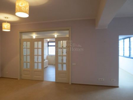 Large Four Bedroom Penthouse - Herastrau - Photo 3