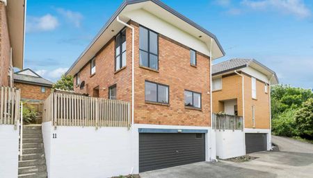 Three Bedroom Town House in Rangitoto School Zone - Photo 5