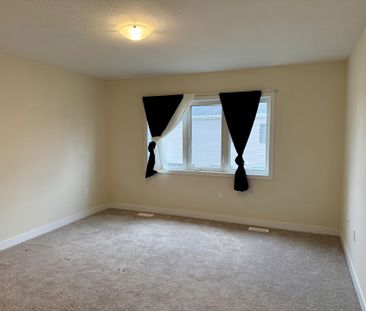 For Lease - 6 LAVENDER Road, Thorold, Ontario - Photo 4