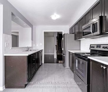 For Lease - 43 Colonel Frank Ching Crescent, Brampton, Ontario - Photo 4