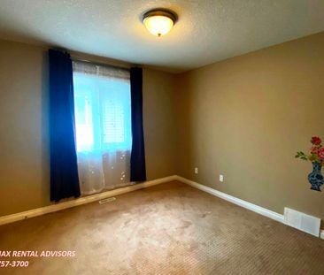 722 Adams Way Southwest - Photo 5