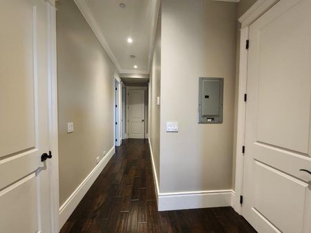 Stunning Two Bedroom Suite with Mountain Views in High Point Langley - Photo 4