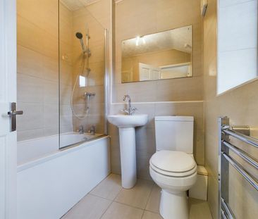 2 bedroom terraced house to rent - Photo 4