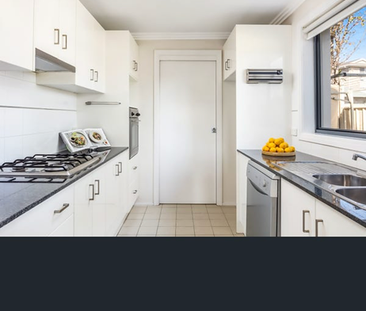 3-bedroom shared townhouse, Urunga Pde - Photo 3