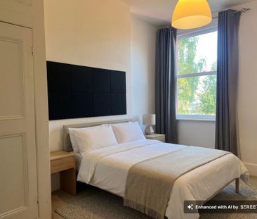 2 bedroom semi-detached house to rent - Photo 4