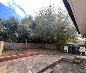 Holbrook Road, Rugby, Long Lawford - Photo 6