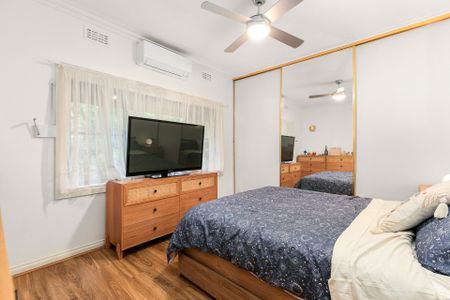 Modern Comfort Meets Effortless Living – 1/8 Lake Avenue, Pascoe Vale - Photo 2