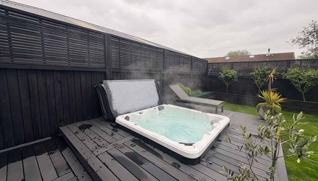 Luxury and Space! - Photo 1