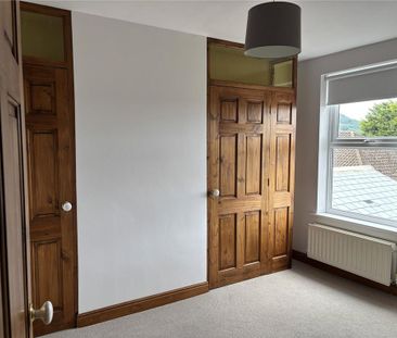 2 bedroom end of terrace house to rent - Photo 5