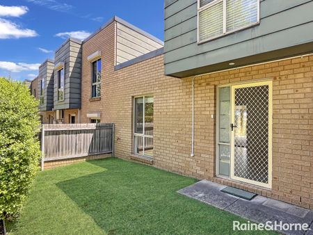307 Anthony Rolfe Avenue, Gungahlin ACT 2912 - Townhouse For Rent | Domain - Photo 4