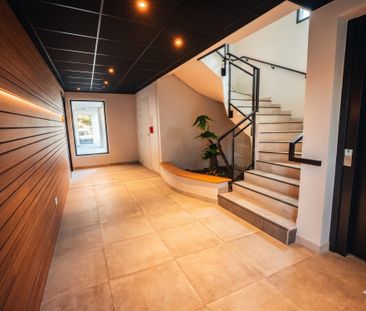 CHATEAU-FLEURY - T3 74.60m² TERRASSE / GARAGE - Photo 2