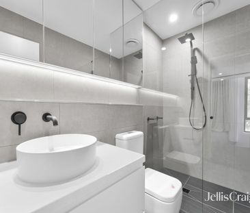 Elevated Modern Living – Gas Bill Included - Photo 6