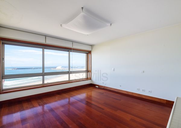 Apartamento T5 com vista mar em Matosinhos Sul