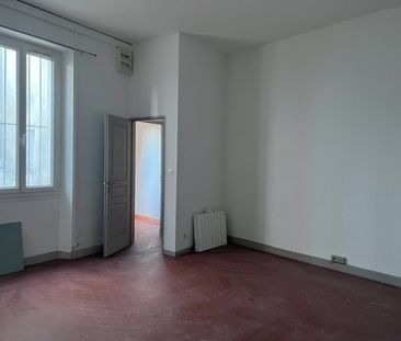 Location Appartement 3 pièces 155m² BRIGNOLES 83170 - Photo 3