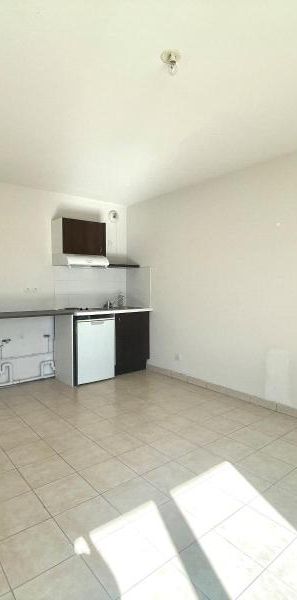 Location Appartement 1 pièce 25m² BEZIERS 34500 - Photo 1