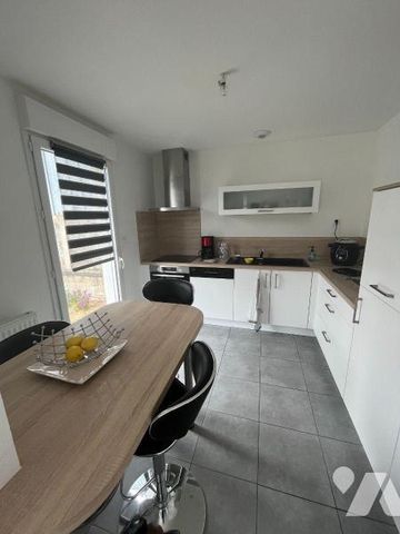 A LOUER - MAEN ROCH - MAISON 77m² Disponible immédiatement à la location, cette maison de loti... - Photo 5