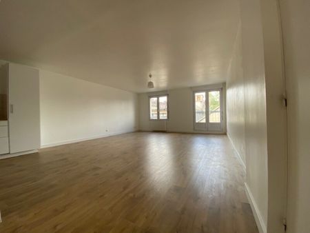 Location Appartement 3 pièces 87m² - Photo 2