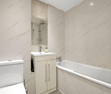 House To Let - Photo 4