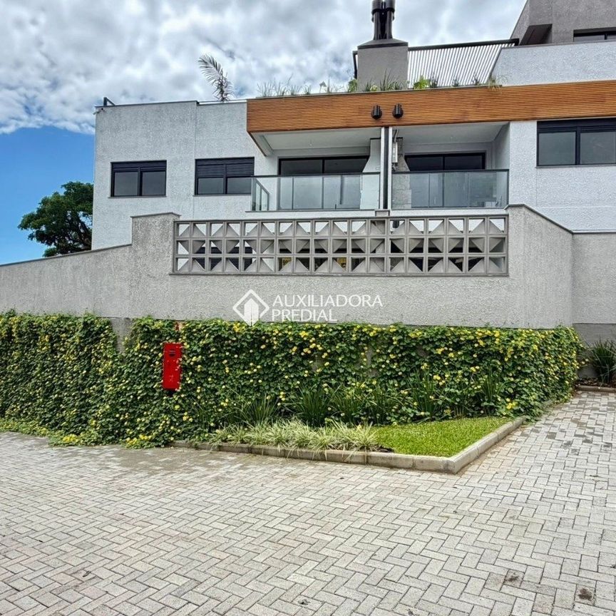 Apartamento com 2 quartos e 70m² para alugar em Lagoa da Conceição, Florianópolis. - Photo 1