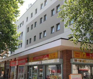 Premier En-Suite, London House - Photo 3