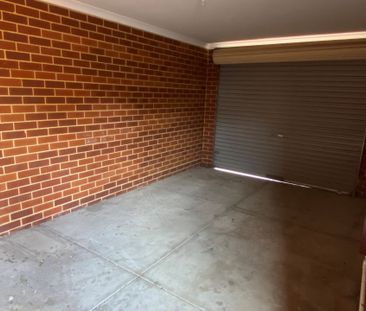 The Perfect Seaforth Gardens Villa **Open Monday 03/11 4.00pm to 4.... - Photo 1