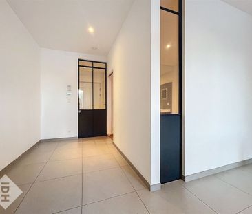 Appartement te huur in Tournai voor € 725 met 1 slaapkamer - foto 3