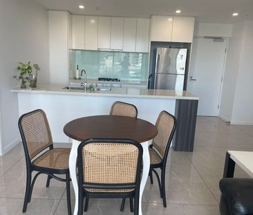 Furnished 2 Bedroom Unit - Photo 3