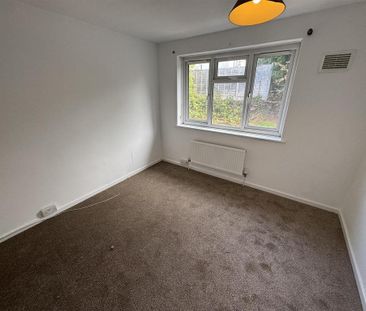 2 bedroom semi-detached house to rent - Photo 6