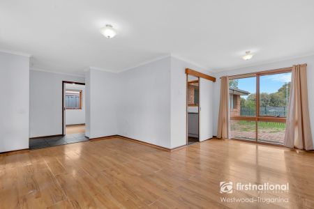 40 McKenzie Crescent, 3029, Hoppers Crossing Vic - Photo 2