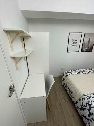 Carrer dAlmoines, Valencia, Valencian Community 46018 - Photo 1