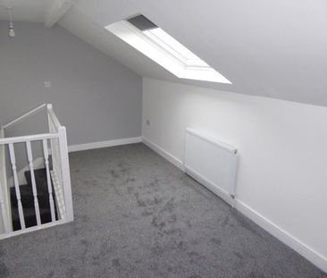 Woodview Place, Beeston, LS11 - Leeds - Photo 1