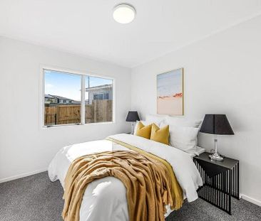 Charming 2BR Home with Garden & Deck - Photo 3