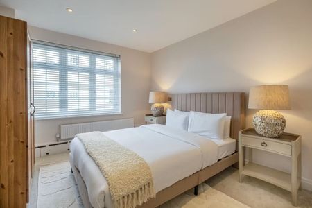 Elm Tree Close, St John's Wood, London, NW8 9JS - Photo 3