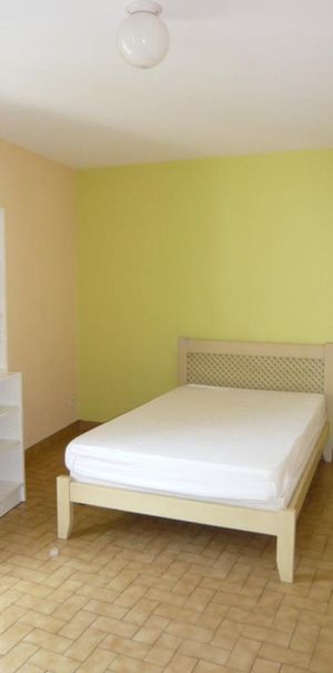 Location Appartement Meublé 26m² ST GEORGES DES GROSEILLERS 61100 - Photo 1