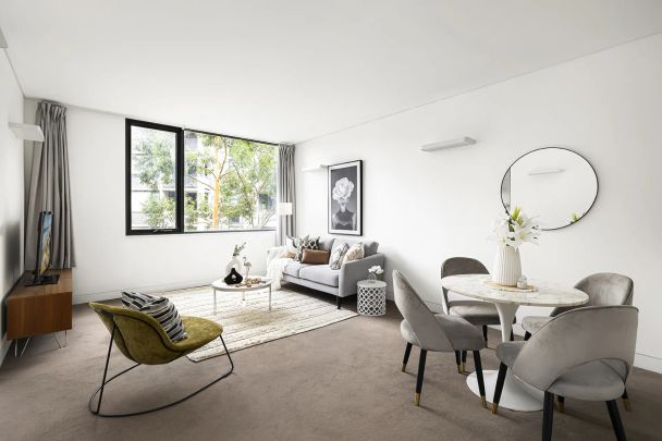 Modern & Spacious One Bedroom + Study Apartment - Photo 1