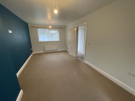 3 bedroom semi-detached house to rent - Photo 3