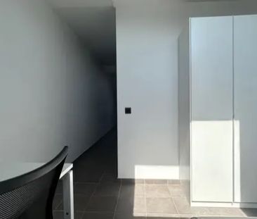 Zeer ruime studio (32m²) Tiensestraat Leuven - foto 1