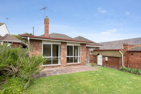 40 Montana Street, Glen Iris VIC 3146 - House For Rent | Domain - Photo 5