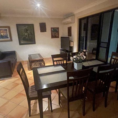 4-bedroom shared unit/townhouse, Charles St - Photo 4