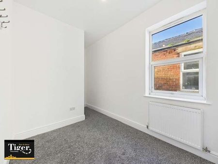 Central Drive, Blackpool, FY1 - Photo 4