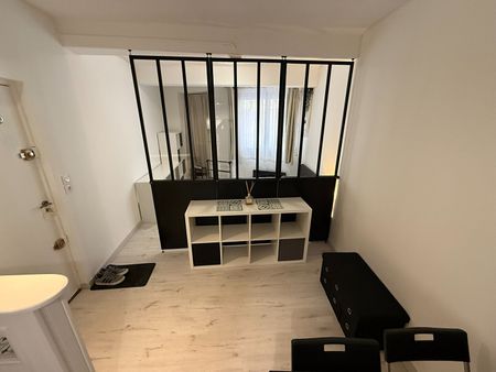 Appartement T1 Bagnols-en-Forêt à louer - Photo 3