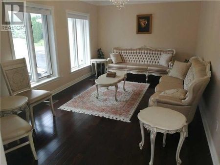 For Lease - 90 Stephanie Boulevard, Vaughan, Ontario - Photo 2