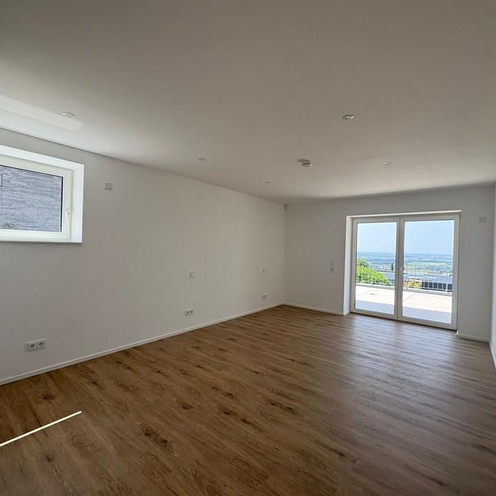 Luxuriöse 3-Zimmer-Wohnung in einmaliger Aussichtslage! - Photo 1