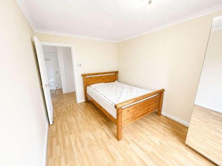 Hanworth Road, Hounslow, TW3 - Photo 3