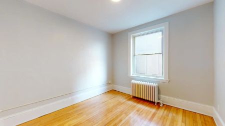 384 MacLaren St. — 2 Bedroom - Photo 2