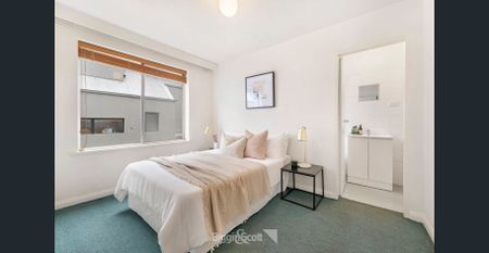 Stylish Inner-City Living in the Heart of Richmond - Photo 2