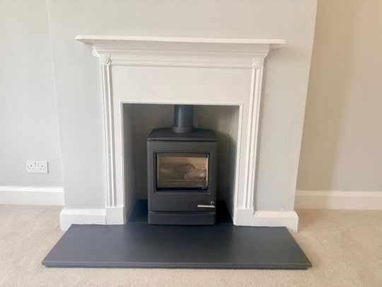 4 bedroom semi-detached house to rent - Photo 1