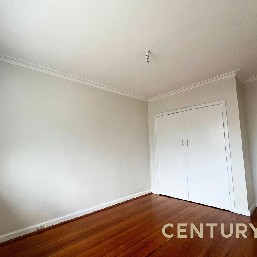 Neat Unit in Top Location - Photo 1