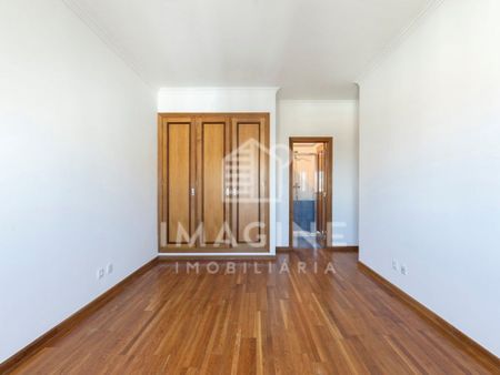 4 room luxury Flat for rent in Setúbal, Distrito de Setúbal - Photo 3